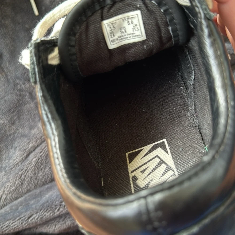 Leather Upper Vans Sneakers